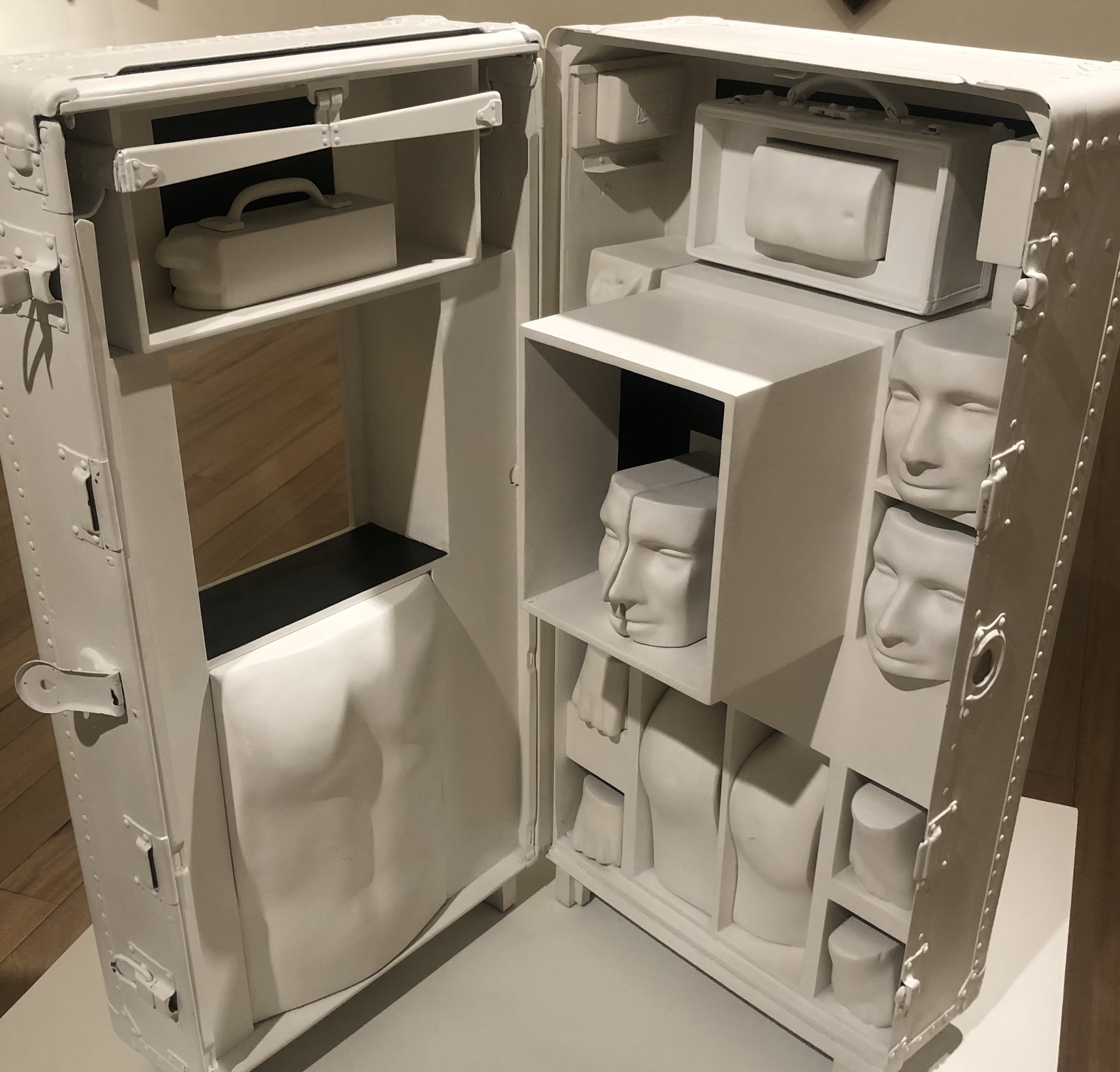 El viaje, obra de Bernardo Salcedo de 1975